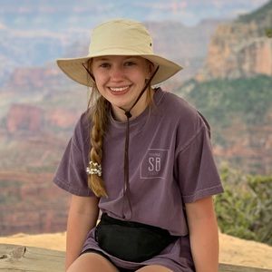 Meet your Posher, Hannah